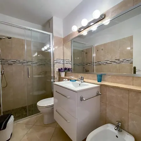 Sun & Ocean - 1br - 4 Guests - Free Wi-fi